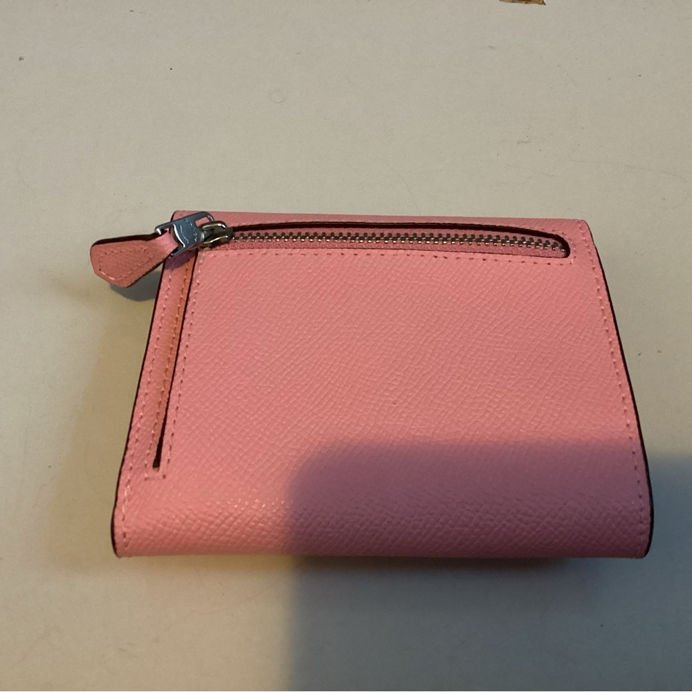 Pink Wallet - Picture 4 of 5